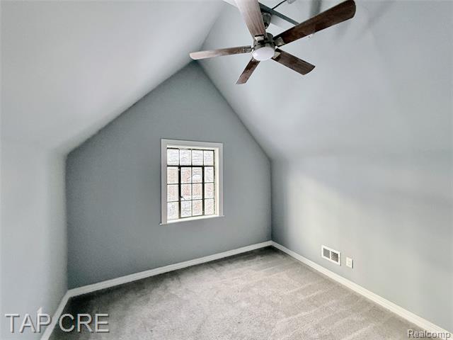 Builiding view eighteen for 17351 Ilene, Detroit, MI. 48221