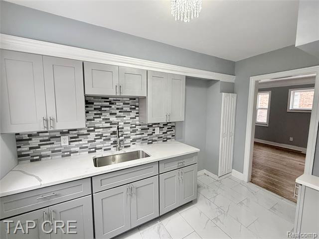 Builiding view four for 17351 Ilene, Detroit, MI. 48221