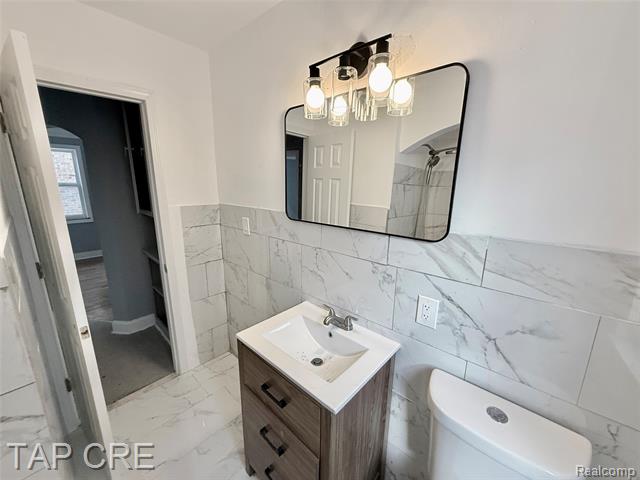 Builiding view ten for 17351 Ilene, Detroit, MI. 48221