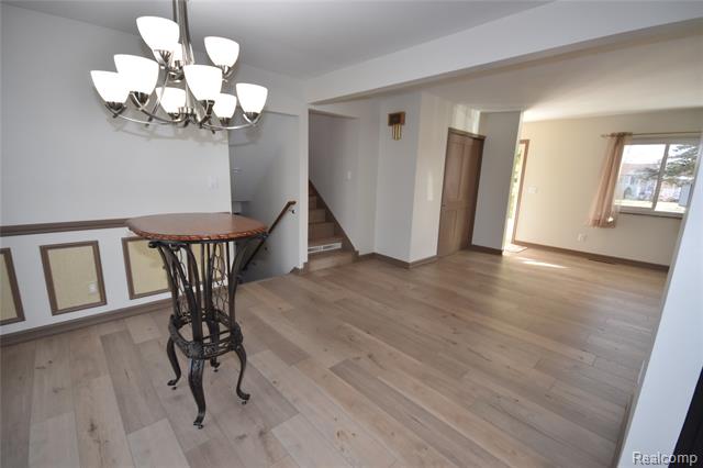 Builiding view twelve for 5106 Lakewood, Grand Blanc, MI. 48439