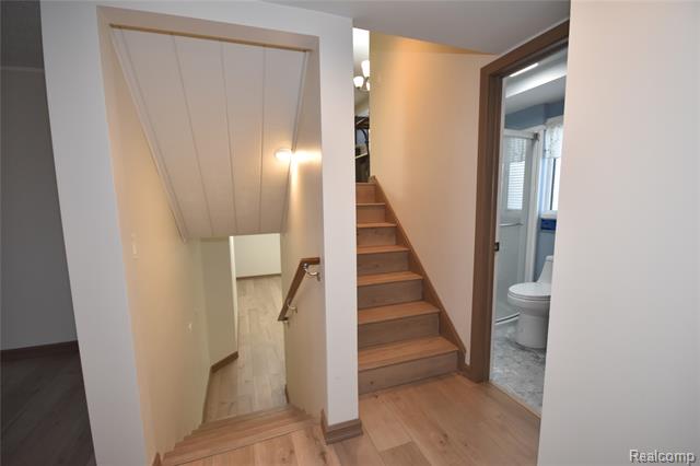 Builiding view twenty five for 5106 Lakewood, Grand Blanc, MI. 48439