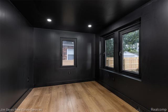 Builiding view eight for 5075 Harvard, Detroit, MI. 48224