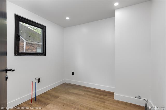 Builiding view ten for 5075 Harvard, Detroit, MI. 48224