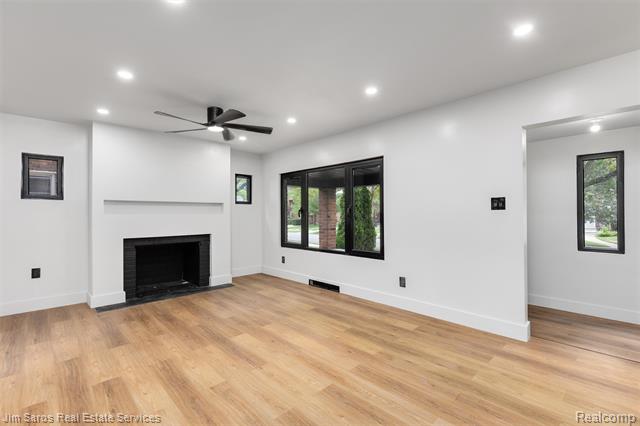 Builiding view three for 5075 Harvard, Detroit, MI. 48224