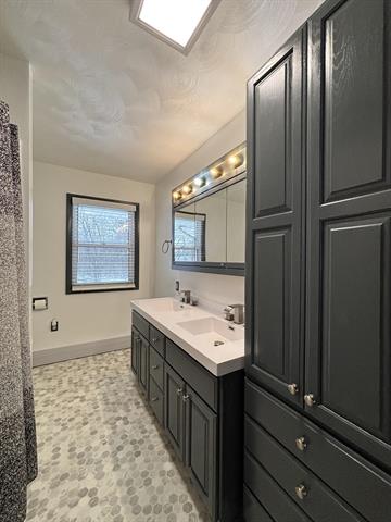 Builiding view ten for 3975 Mcarthur, Jackson, MI. 49203