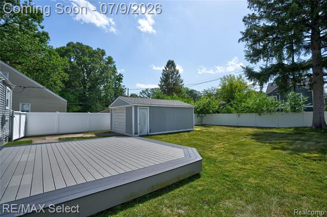 Builiding view five for 609 N Connecticut, Royal Oak, MI. 48067