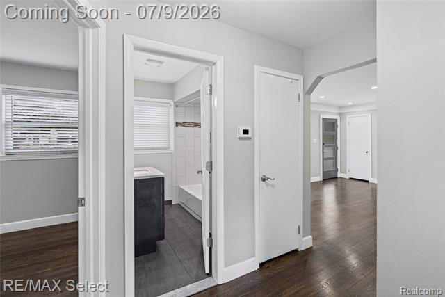 Builiding view thirty three for 609 N Connecticut, Royal Oak, MI. 48067