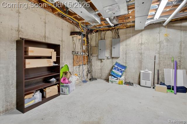 Builiding view sixty two for 126 Baldwin, Royal Oak, MI. 48067