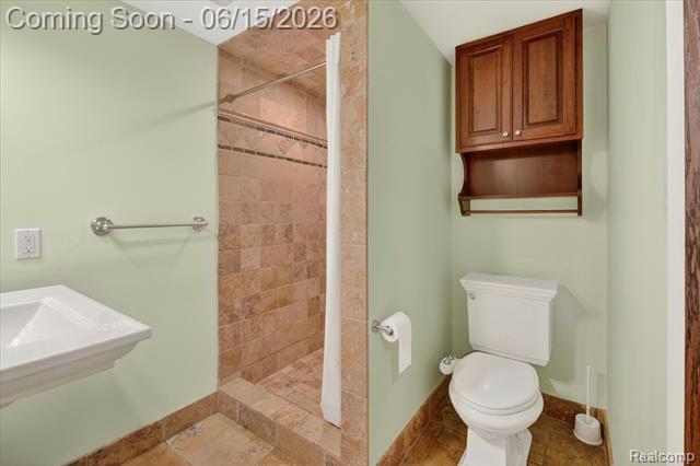 Builiding view sixty for 126 Baldwin, Royal Oak, MI. 48067