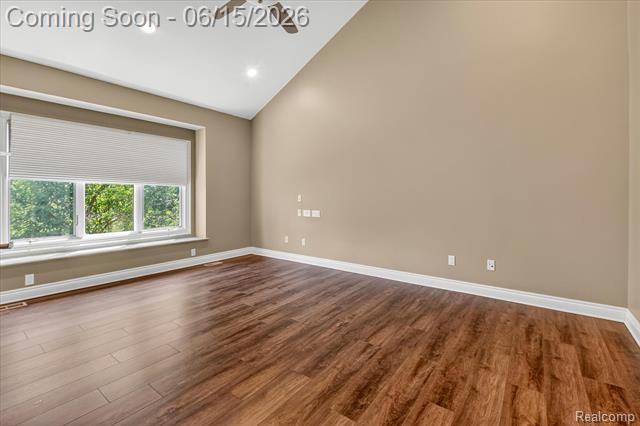 Builiding view thirty three for 126 Baldwin, Royal Oak, MI. 48067