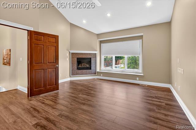 Builiding view thirty for 126 Baldwin, Royal Oak, MI. 48067