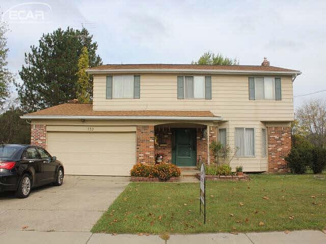 front view for 732 E Grand Blanc, Grand Blanc, Mi. 48439