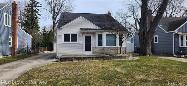 front view for 619 N Gainsborough Ave, Royal Oak, Mi. 48067