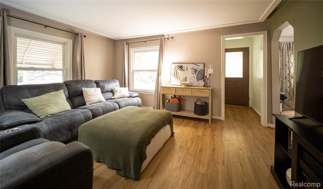 Builiding view four for 1673 West, Berkley, MI. 48072