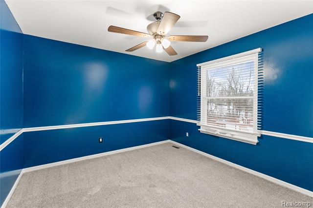 Builiding view eighteen for 8203 Boulder, Davison, MI. 48423