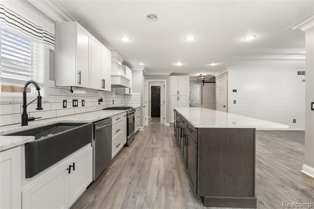 Builiding view five for 8203 Boulder, Davison, MI. 48423