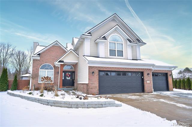 Builiding view one for 8203 Boulder, Davison, MI. 48423