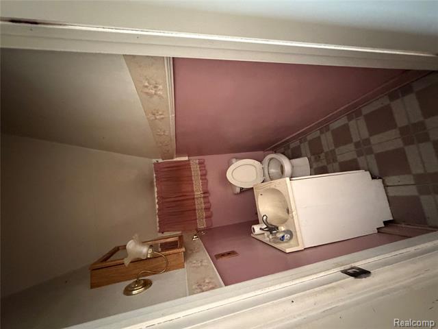 Builiding view five for 424 Frank, Caro, MI. 48723