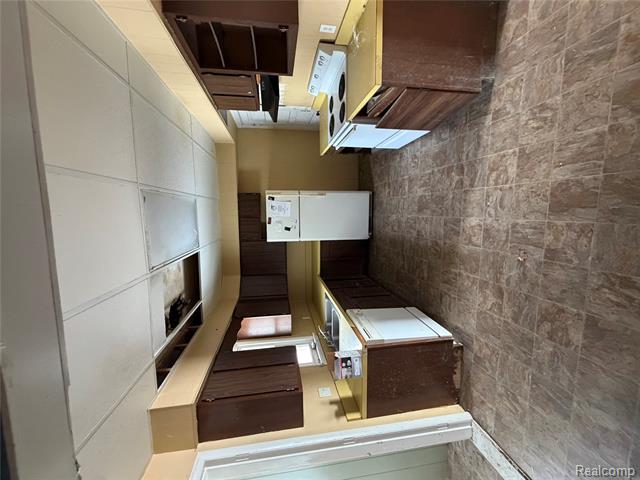 Builiding view three for 424 Frank, Caro, MI. 48723