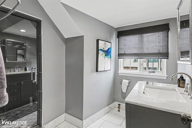Builiding view twenty six for 286 Rivard, Grosse Pointe, MI. 48230