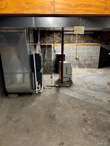 Builiding view thirteen for 203 Main, Mayville, MI. 48744