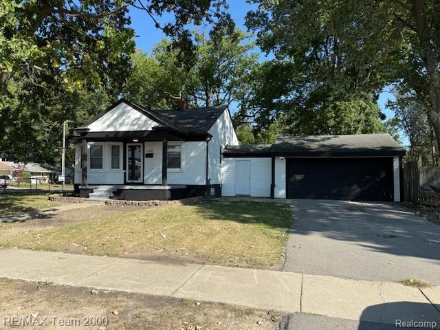 front view for 15840 Catalpa Dr, Southfield, Mi. 48076