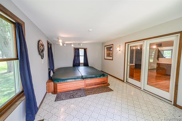 Builiding view thirty for 4534 Superior, Newport, MI. 48166