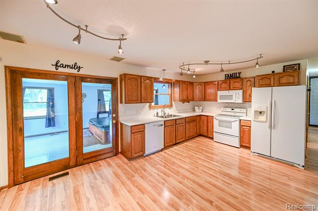 Builiding view twenty eight for 4534 Superior, Newport, MI. 48166