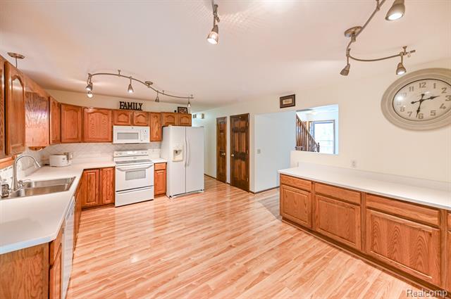 Builiding view twenty five for 4534 Superior, Newport, MI. 48166