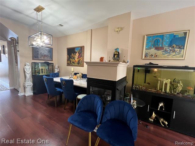 Builiding view ten for 43216 Pendleton, Sterling Heights, MI. 48313