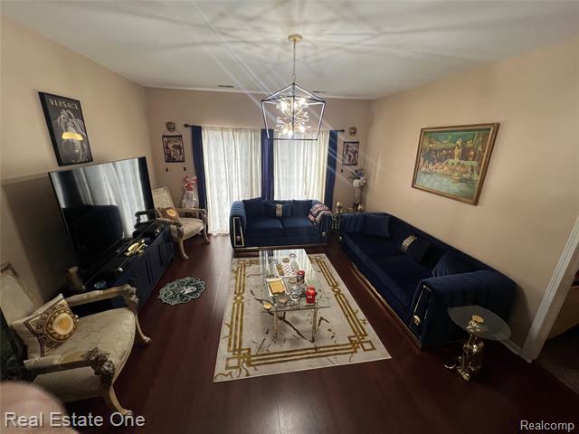 Builiding view twenty four for 43216 Pendleton, Sterling Heights, MI. 48313