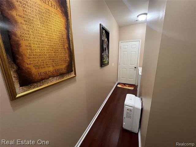 Builiding view twenty seven for 43216 Pendleton, Sterling Heights, MI. 48313