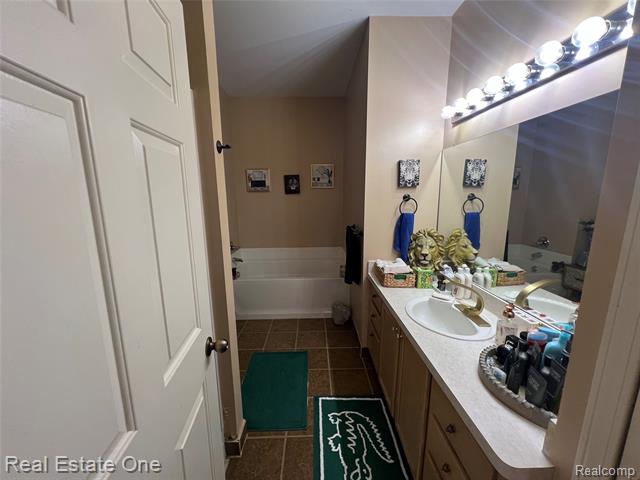 Builiding view twenty for 43216 Pendleton, Sterling Heights, MI. 48313