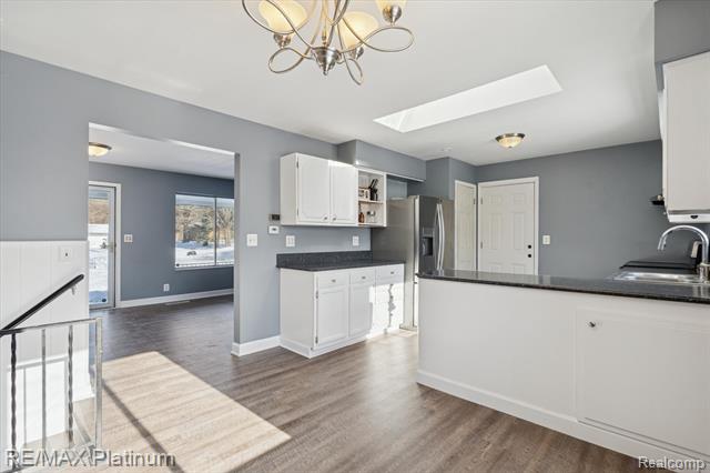 Builiding view twenty for 4199 Sheraton, Flint, MI. 48532