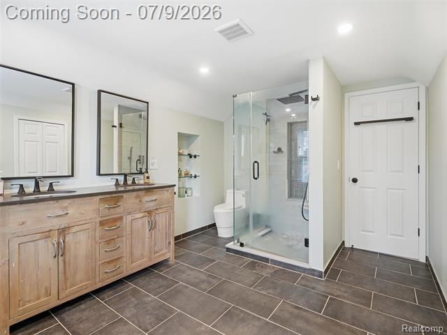 Builiding view eleven for 622 N Rembrandt, Royal Oak, MI. 48067