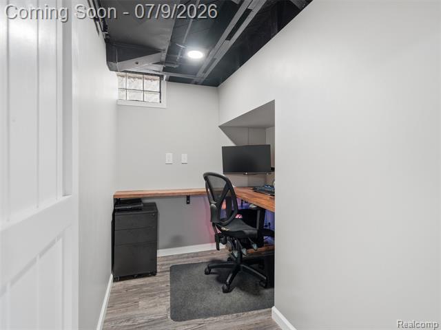 Builiding view nineteen for 622 N Rembrandt, Royal Oak, MI. 48067