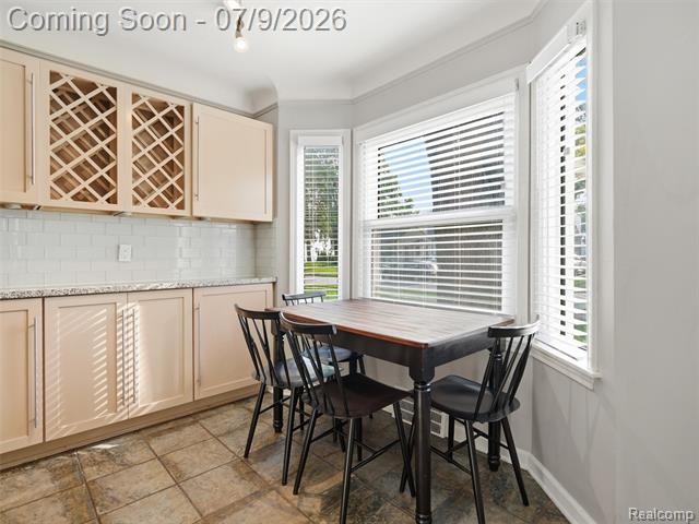 Builiding view seven for 622 N Rembrandt, Royal Oak, MI. 48067