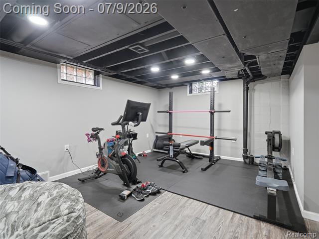 Builiding view sixteen for 622 N Rembrandt, Royal Oak, MI. 48067
