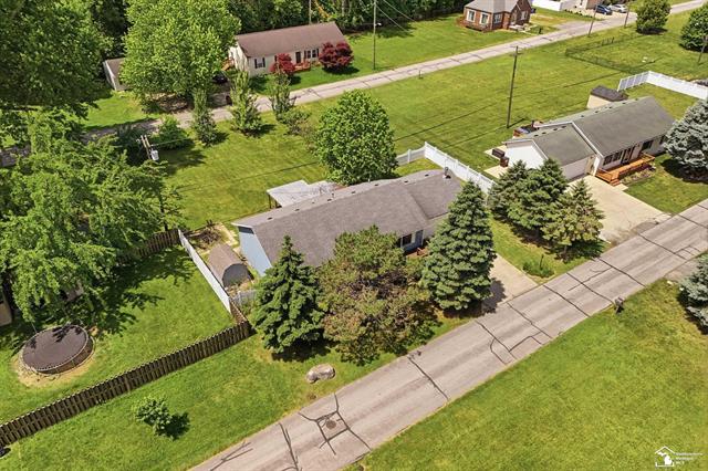 Builiding view forty one for 3484 Lakeshore, Monroe, MI. 48162