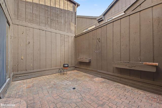 Builiding view thirteen for 37143 Clubhouse, Sterling Heights, MI. 48312