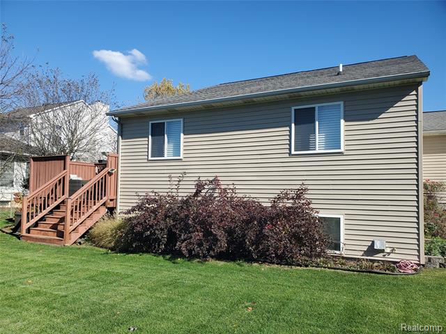 Builiding view six for 9031 Posey, Whitmore Lake, MI. 48189