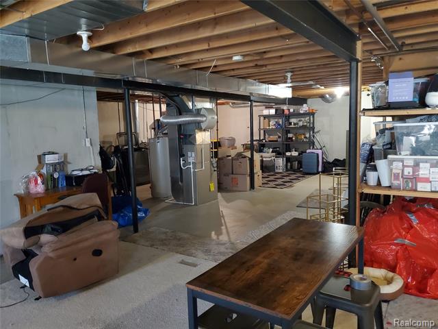 Builiding view thirty eight for 9031 Posey, Whitmore Lake, MI. 48189