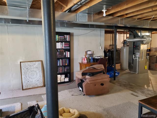 Builiding view thirty seven for 9031 Posey, Whitmore Lake, MI. 48189