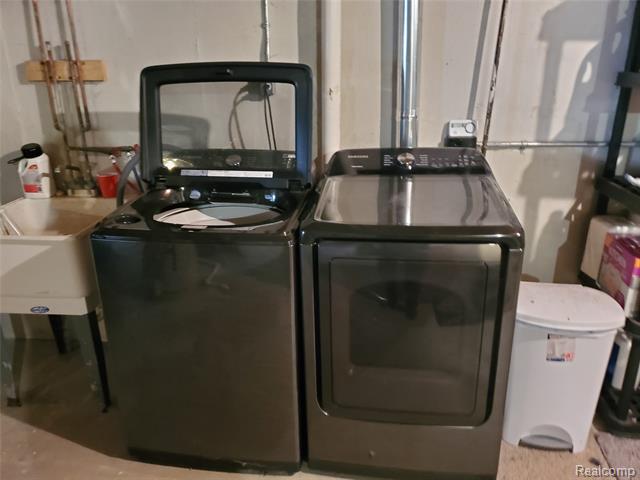 Builiding view twenty nine for 9031 Posey, Whitmore Lake, MI. 48189