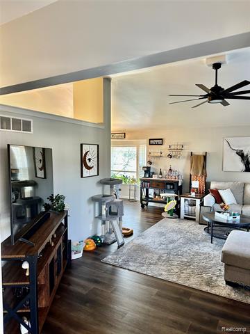 Builiding view twenty seven for 9031 Posey, Whitmore Lake, MI. 48189