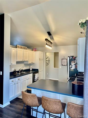 Builiding view twenty three for 9031 Posey, Whitmore Lake, MI. 48189