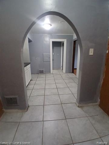 Builiding view four for 15008 Strathmoor, Detroit, MI. 48227