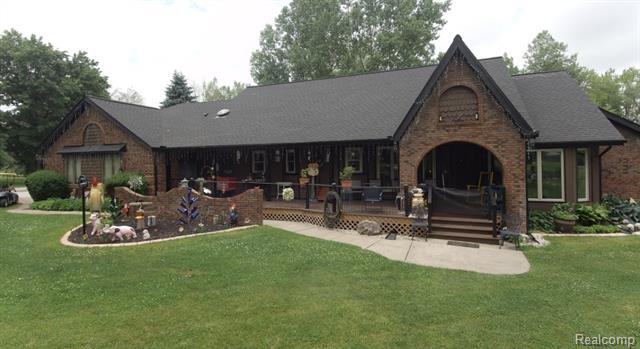 front view for 8969 Hyne Road, Brighton, Mi. 48114