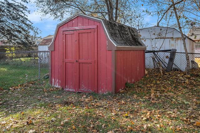 Builiding view fourteen for 91 Cedar, Battle Creek, MI. 49037
