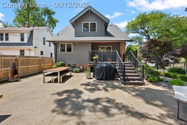 Builiding view forty four for 728 N Washington, Royal Oak, MI. 48067